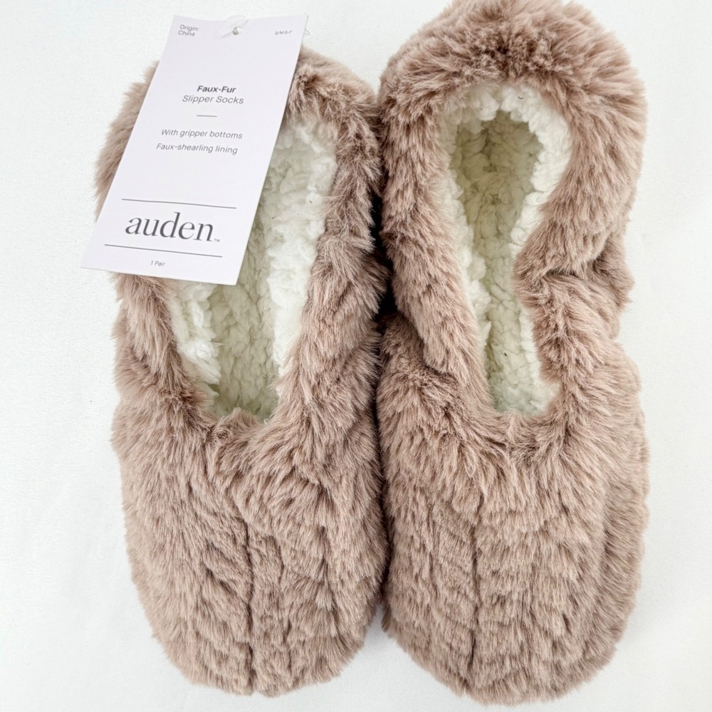 Auden Women's Faux Fur Slipper Socks S/M 5-7 Taupe Sherpa Gripper NWT